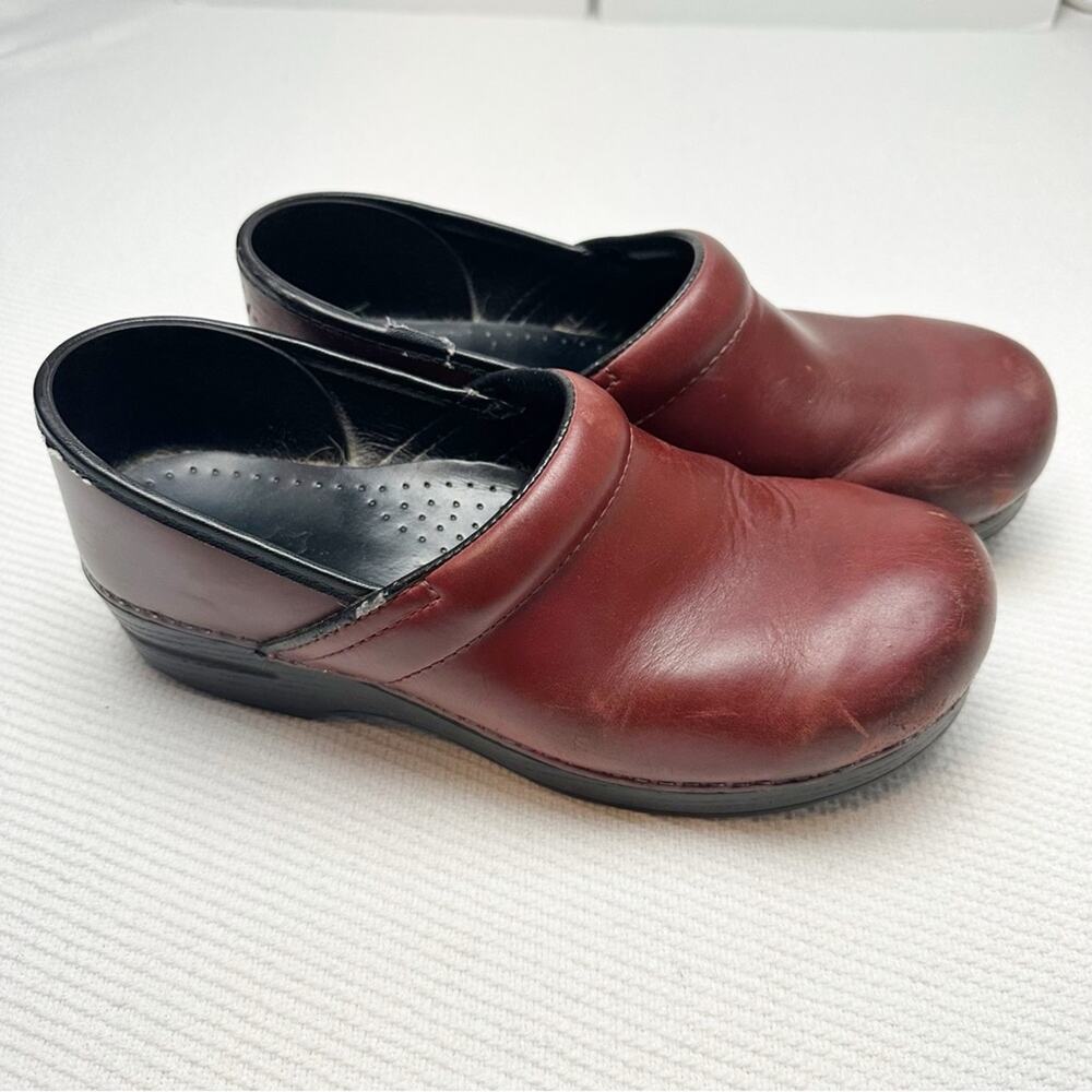Dansko Professional Clogs Women's Size 41 Red Leather Slip on Shoes
